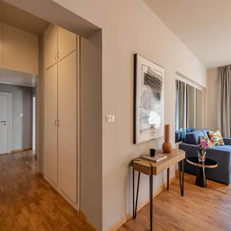 - Santo Stefano's Mirror Appartement *